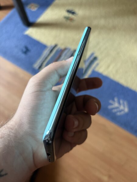 One Plus Nord 2 8 + 8 gb ram 128gb