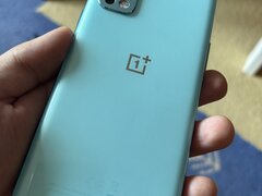 One Plus Nord 2 8 + 8 gb ram 128gb